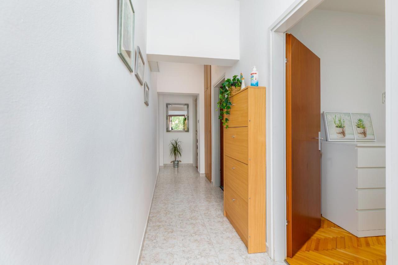 Apartment Tesic Close To The Sea With Shared 4Xbicycles Fažana Buitenkant foto