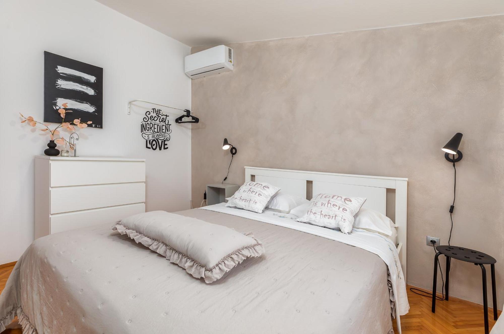 Apartment Tesic Close To The Sea With Shared 4Xbicycles Fažana Buitenkant foto