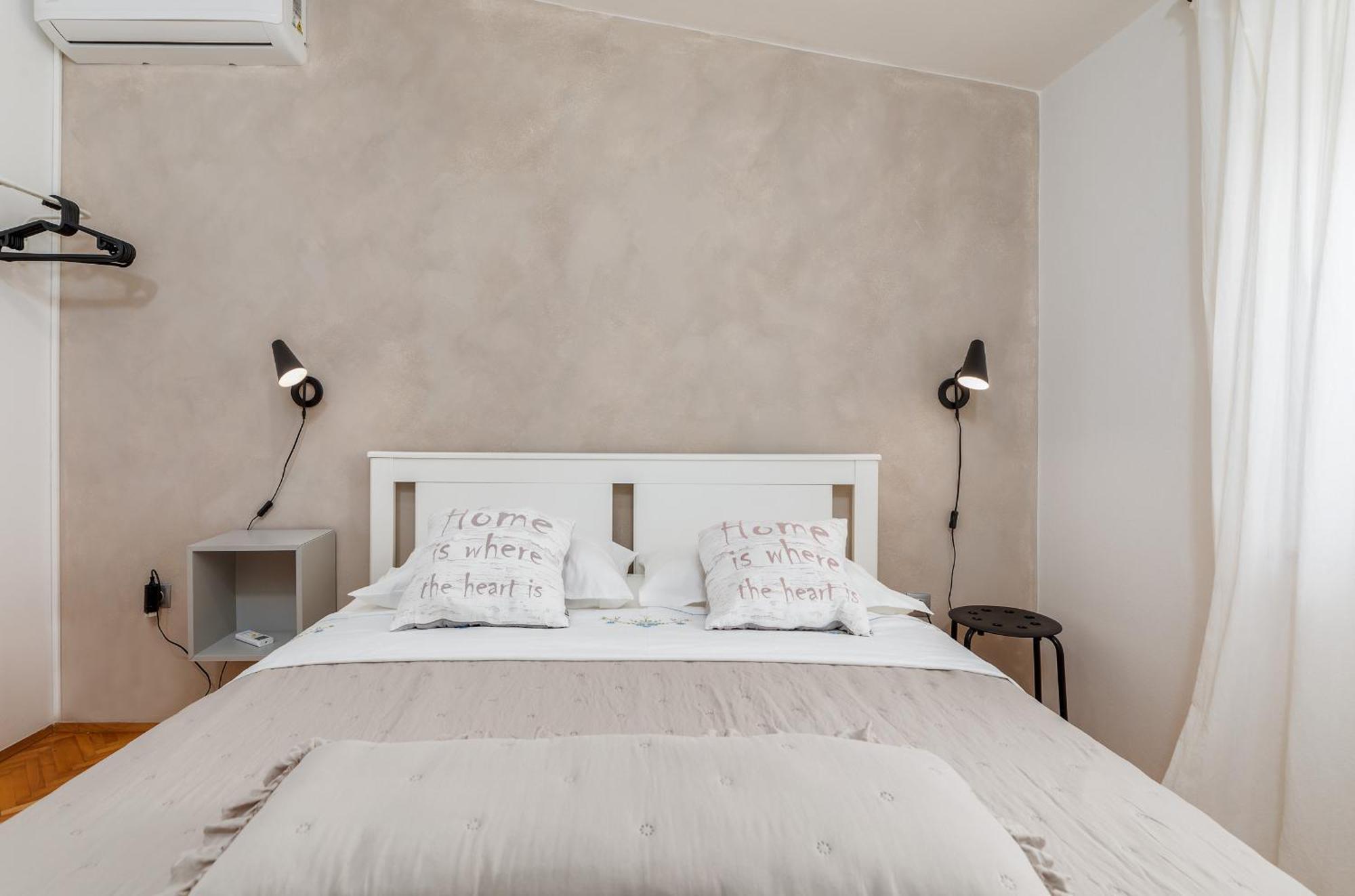 Apartment Tesic Close To The Sea With Shared 4Xbicycles Fažana Buitenkant foto