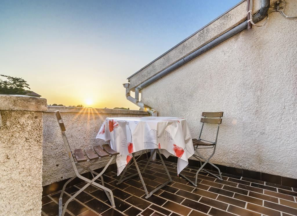 Apartment Tesic Close To The Sea With Shared 4Xbicycles Fažana Buitenkant foto